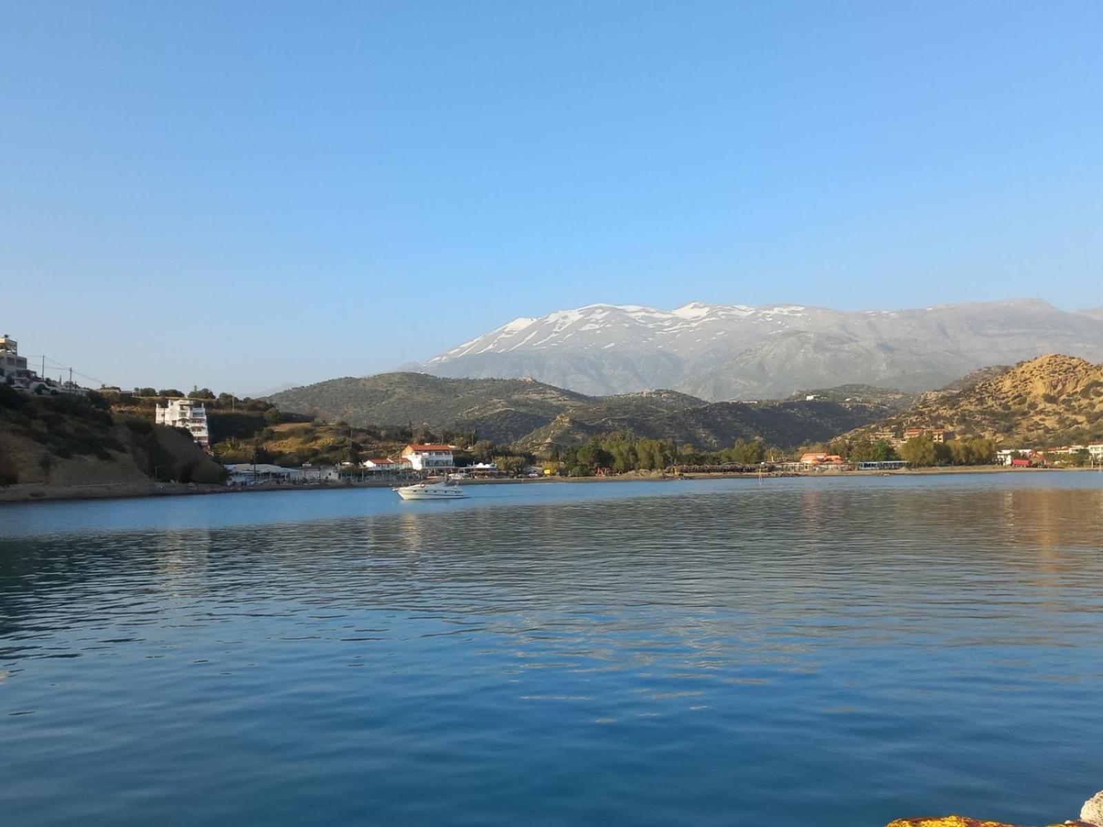 Happy Days Agia Galini Exterior foto